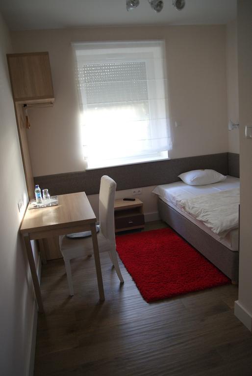 Willa Wiosna Września Quarto foto